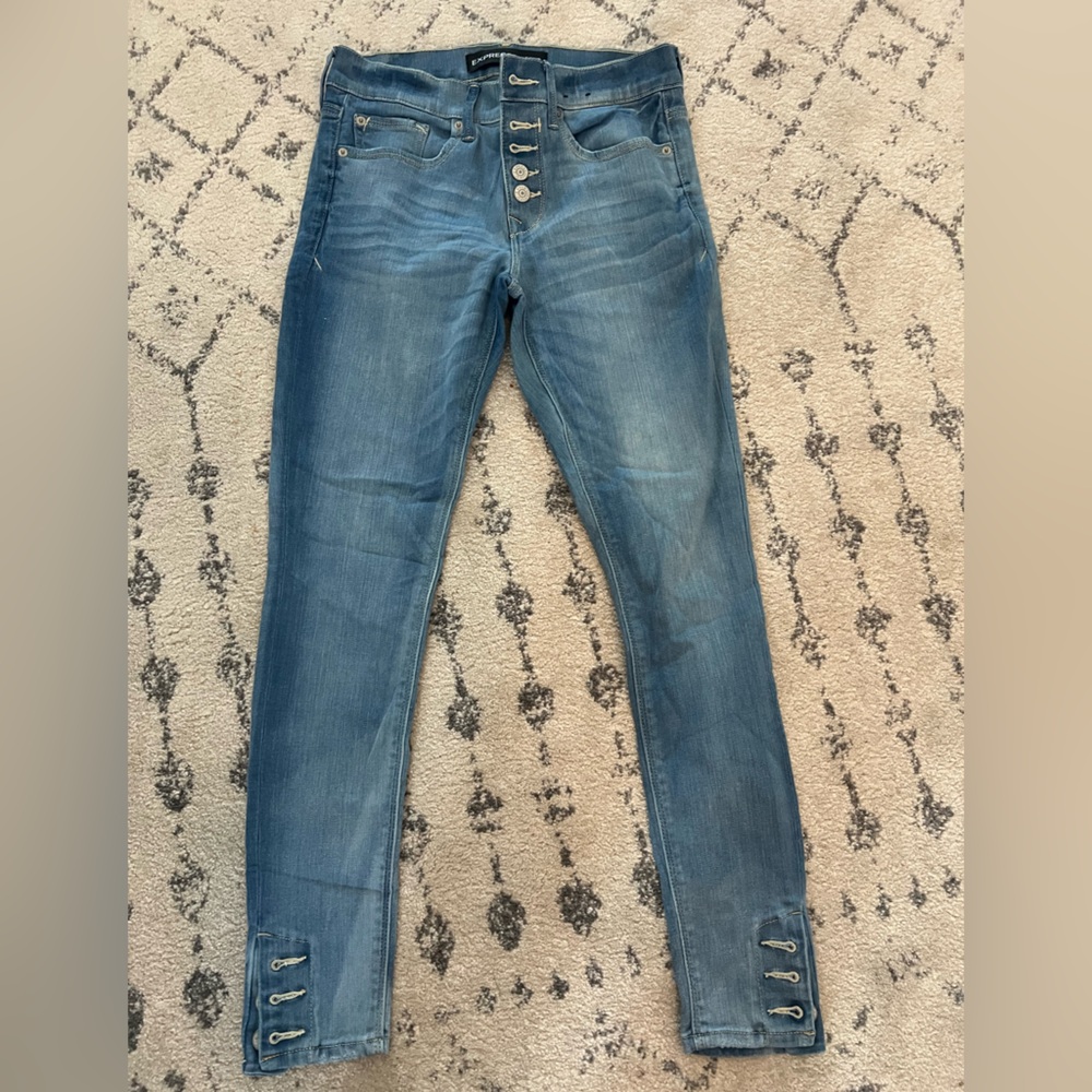 Skinny Mid-Rise Button-Fly Jeans in Medium Blue